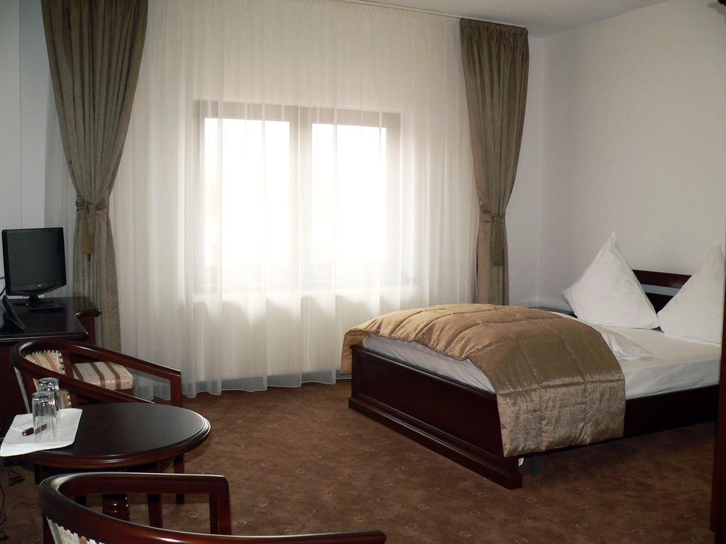 Pension Deutsches Haus Braşov Oda fotoğraf
